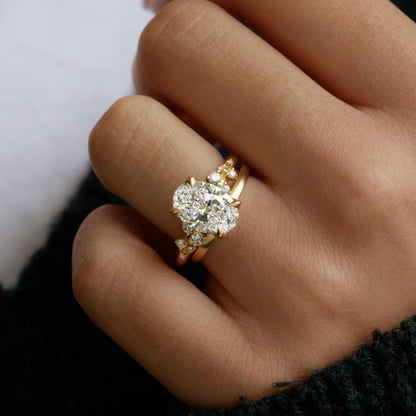 Solitaire-Oval Lab Grown Diamond Engagement Ring