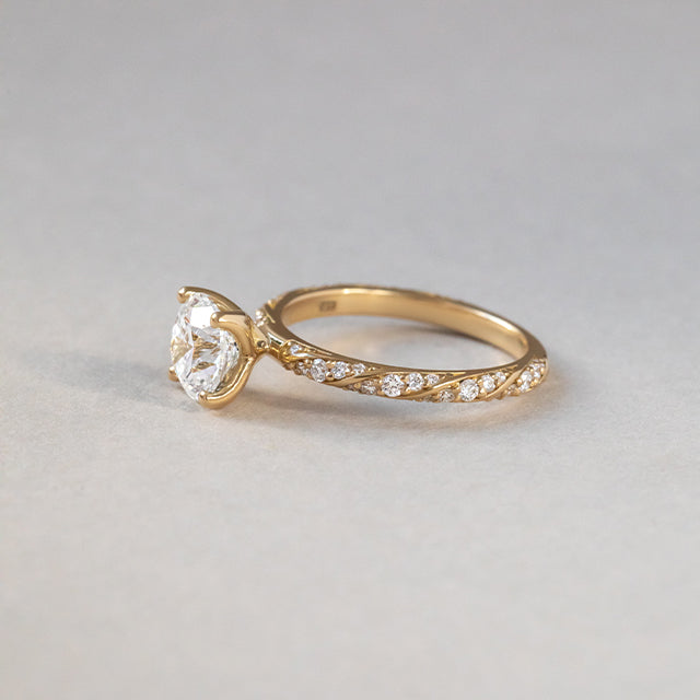 Solitaire-Oval Lab Grown Diamond Engagement Ring