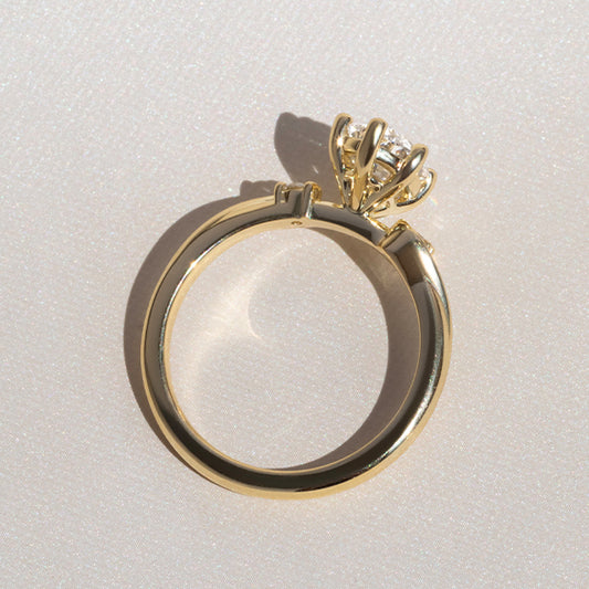 Solitaire-Oval Lab Grown Diamond Engagement Ring