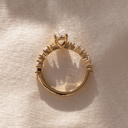 Solitaire-Oval Lab Grown Diamond Engagement Ring