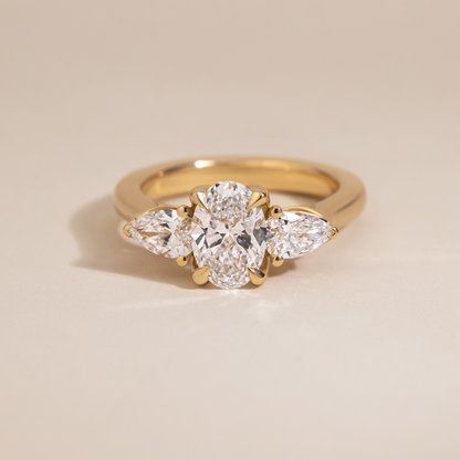 Solitaire-Oval Lab Grown Diamond Engagement Ring