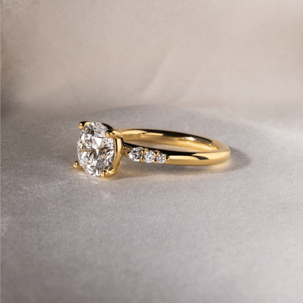 Solitaire-Oval Lab Grown Diamond Engagement Ring