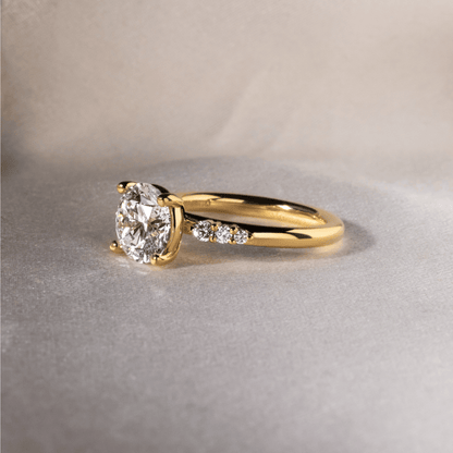 Solitaire-Oval Lab Grown Diamond Engagement Ring
