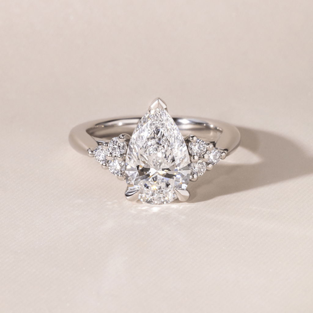 Solitaire-Oval Lab Grown Diamond Engagement Ring