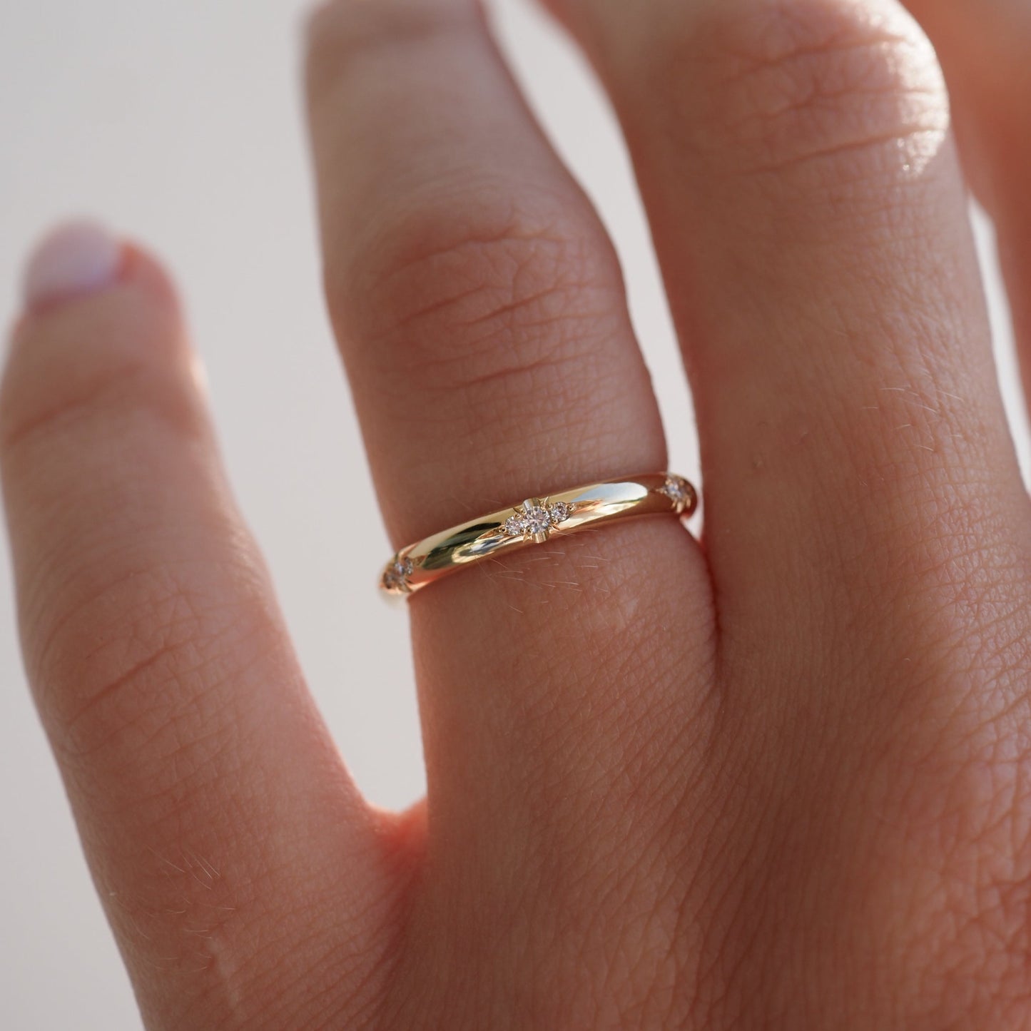 Elegant 0.50 TCW Round Lab Grown Diamond Wedding Band in Flush Setting 3