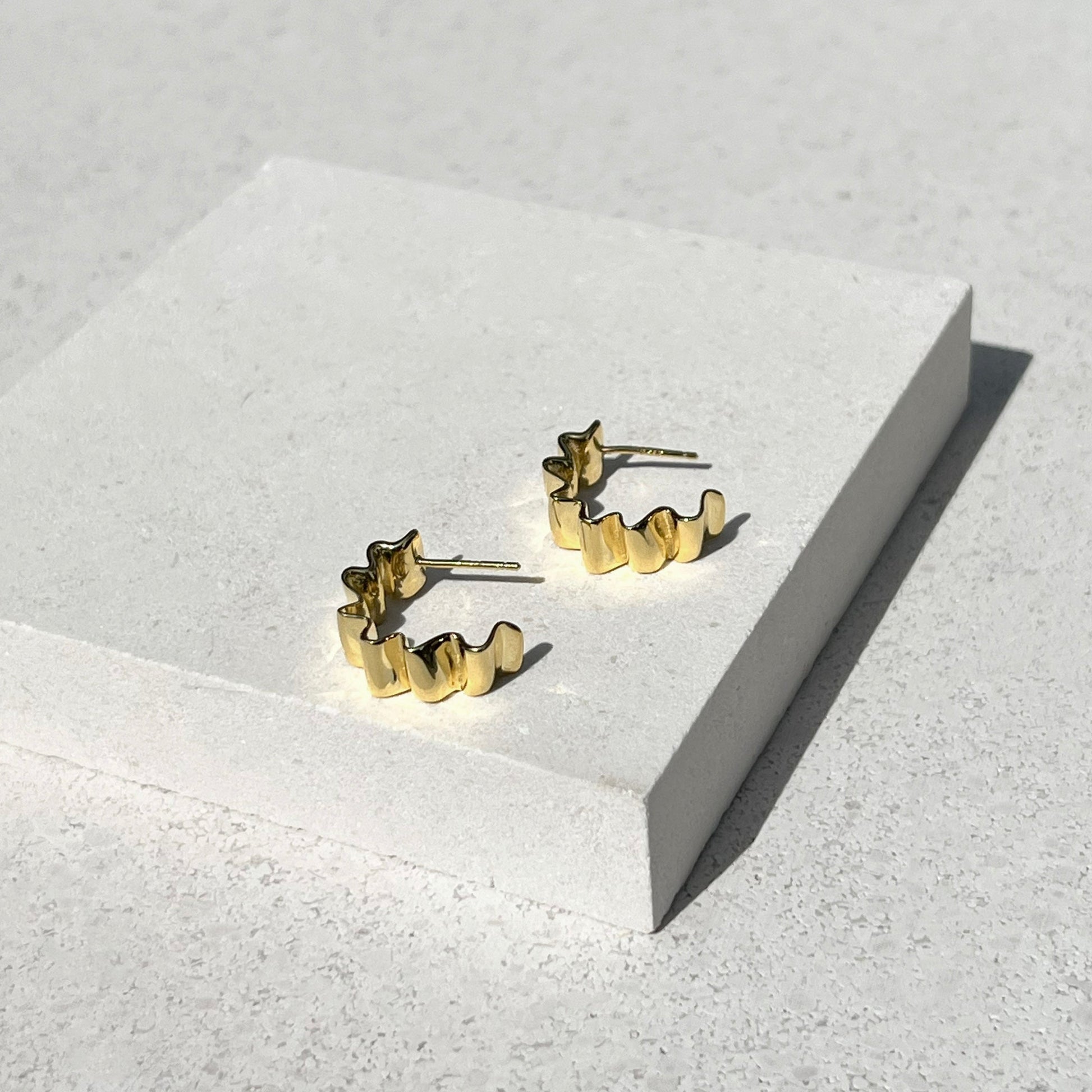 Golden Wave Hoop Earrings 4