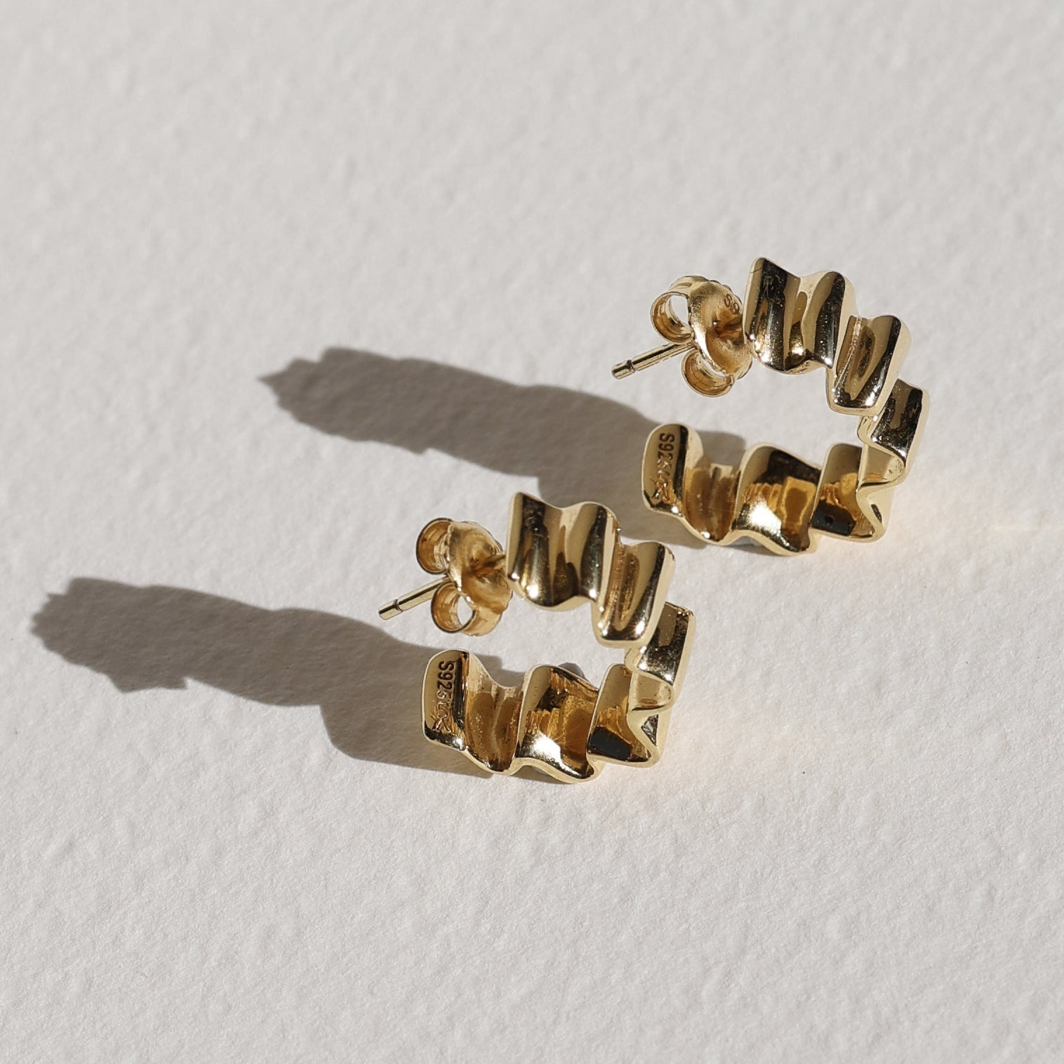 Golden Wave Hoop Earrings 3
