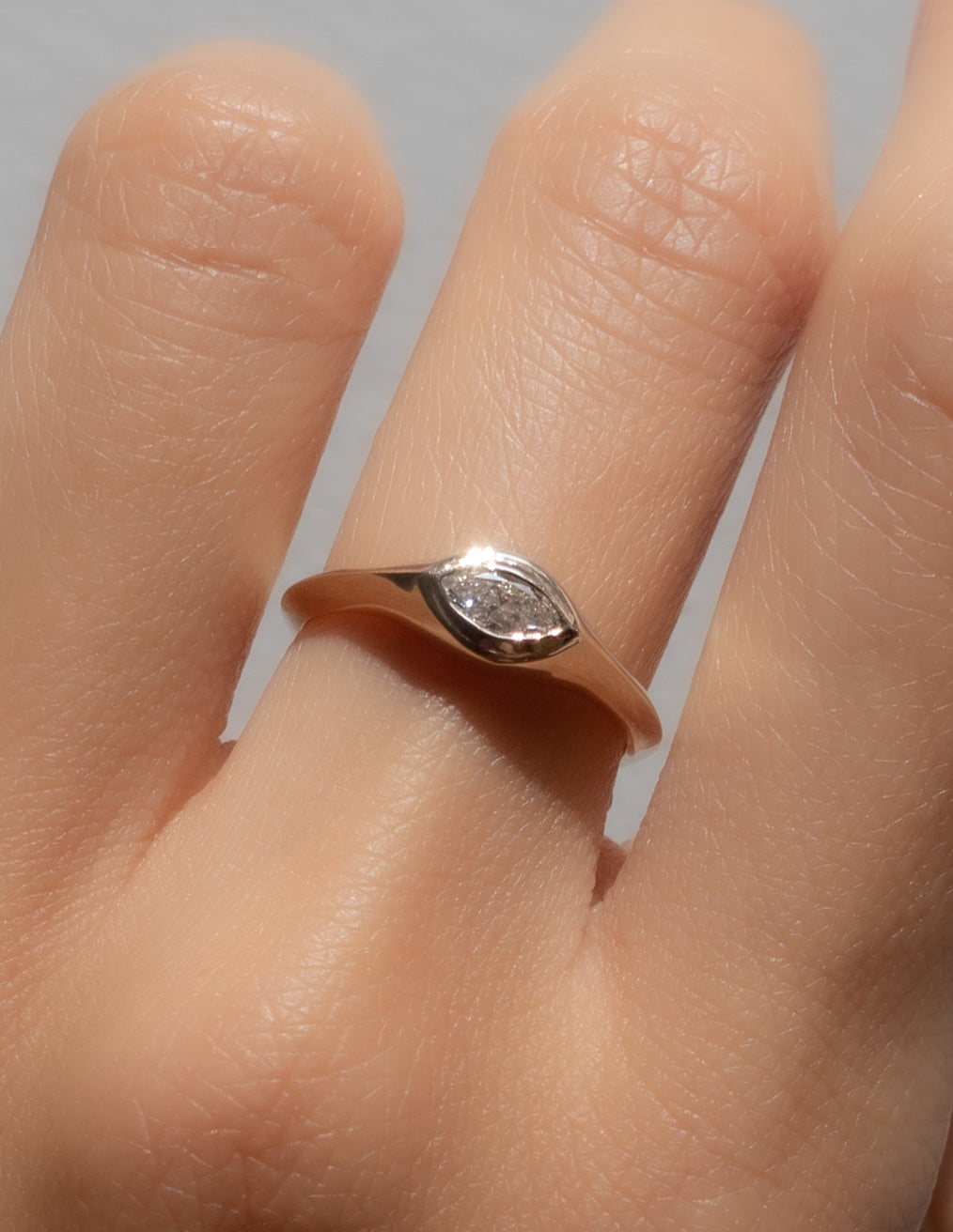 Solitaire-Oval Lab Grown Diamond Engagement Ring