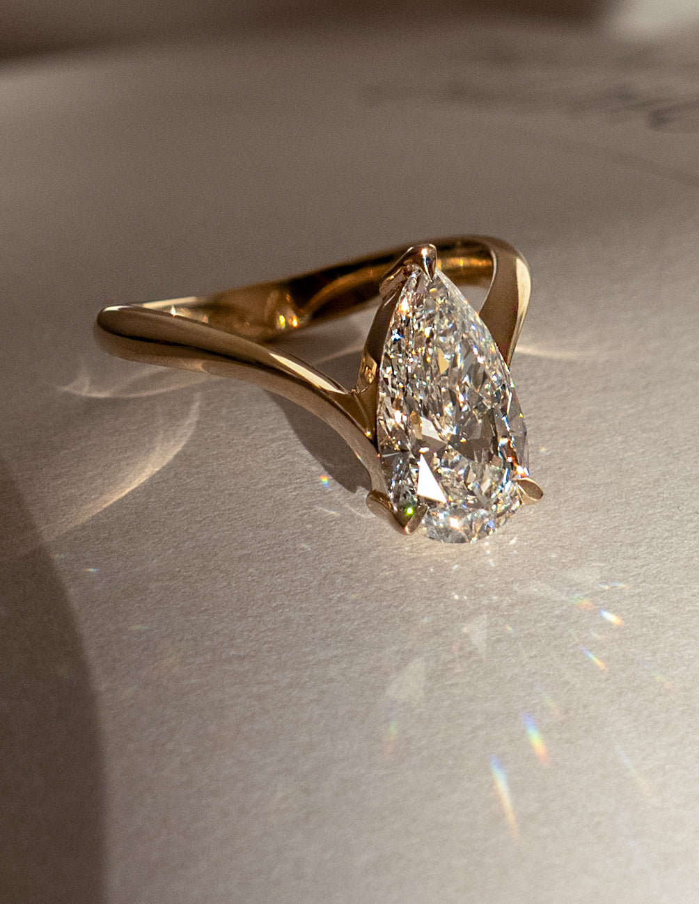 Solitaire-Oval Lab Grown Diamond Engagement Ring
