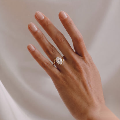 Solitaire Rapture-Oval Lab Grown Diamond Engagement Ring
