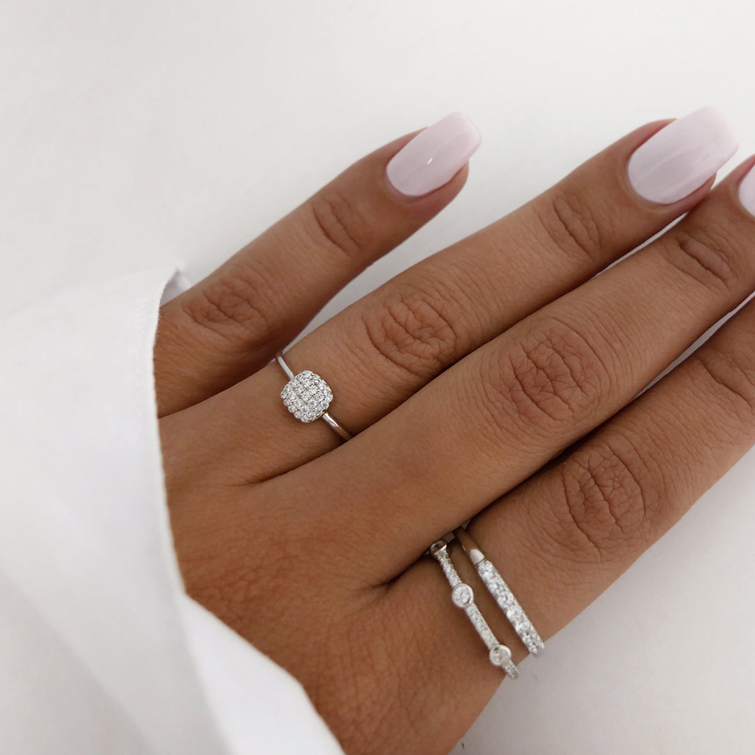 Elegant 0.25 TCW Round Lab-Grown Diamond Cluster Wedding Band 2