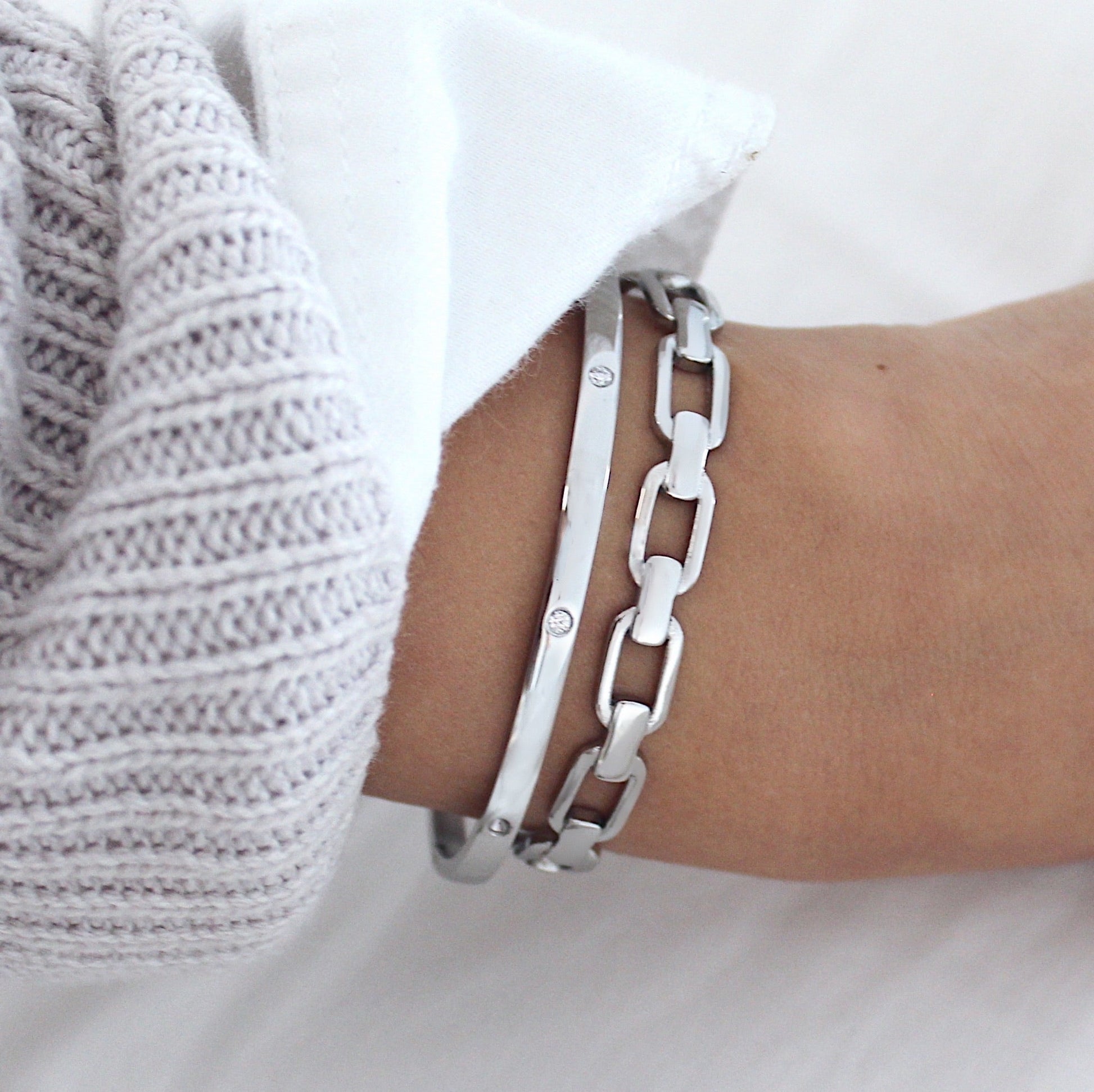 Elegant Gold Link Open Cuff Bracelet 5