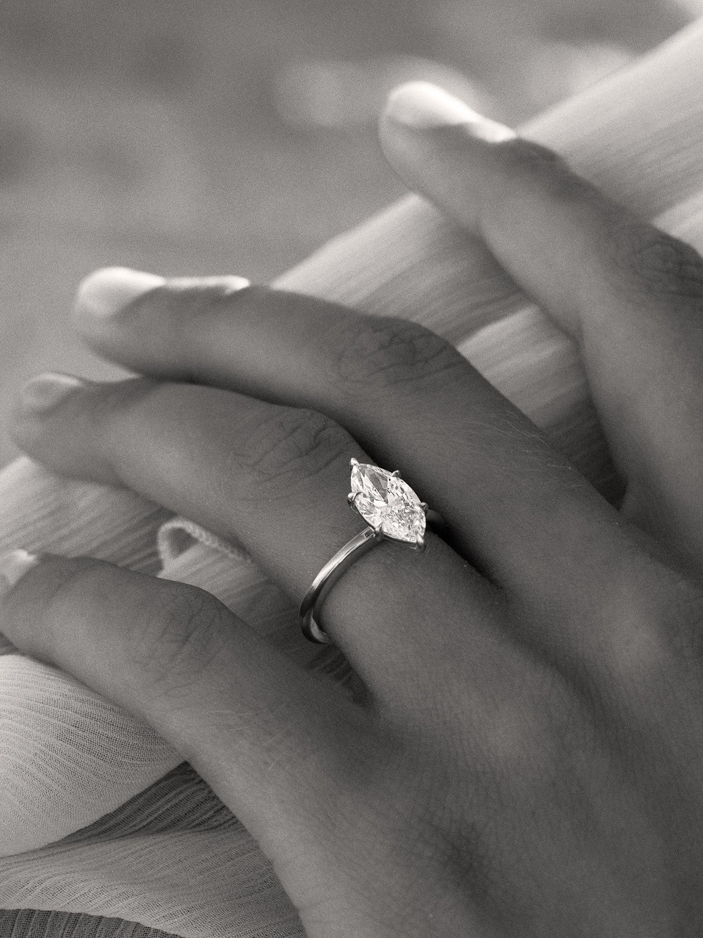 Solitaire-Oval Lab Grown Diamond Engagement Ring
