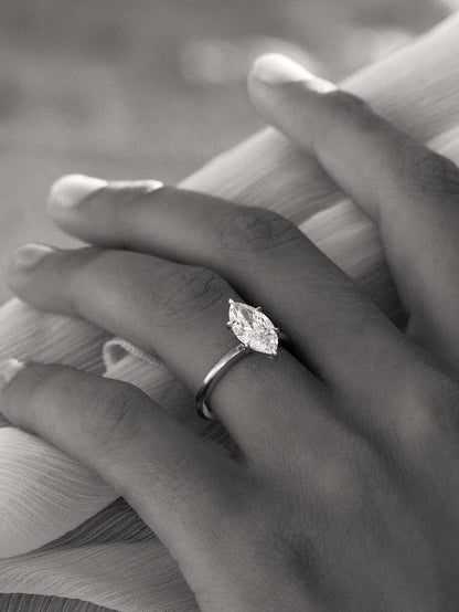 Solitaire-Oval Lab Grown Diamond Engagement Ring