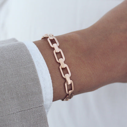 Elegant Gold Link Open Cuff Bracelet 16