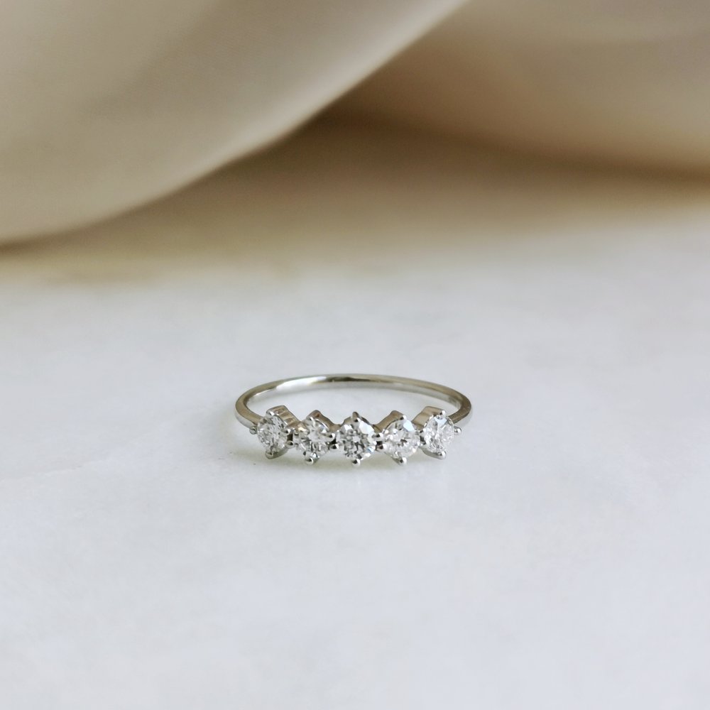 Eternal Elegance: 0.50 TCW Round Lab Grown Diamond Five Stone Wedding Band 1