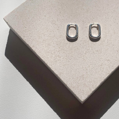 Sleek Oval Bar Hoop Earrings 3
