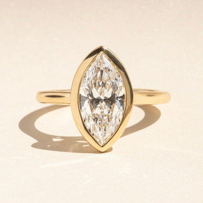 Solitaire-Oval Lab Grown Diamond Engagement Ring
