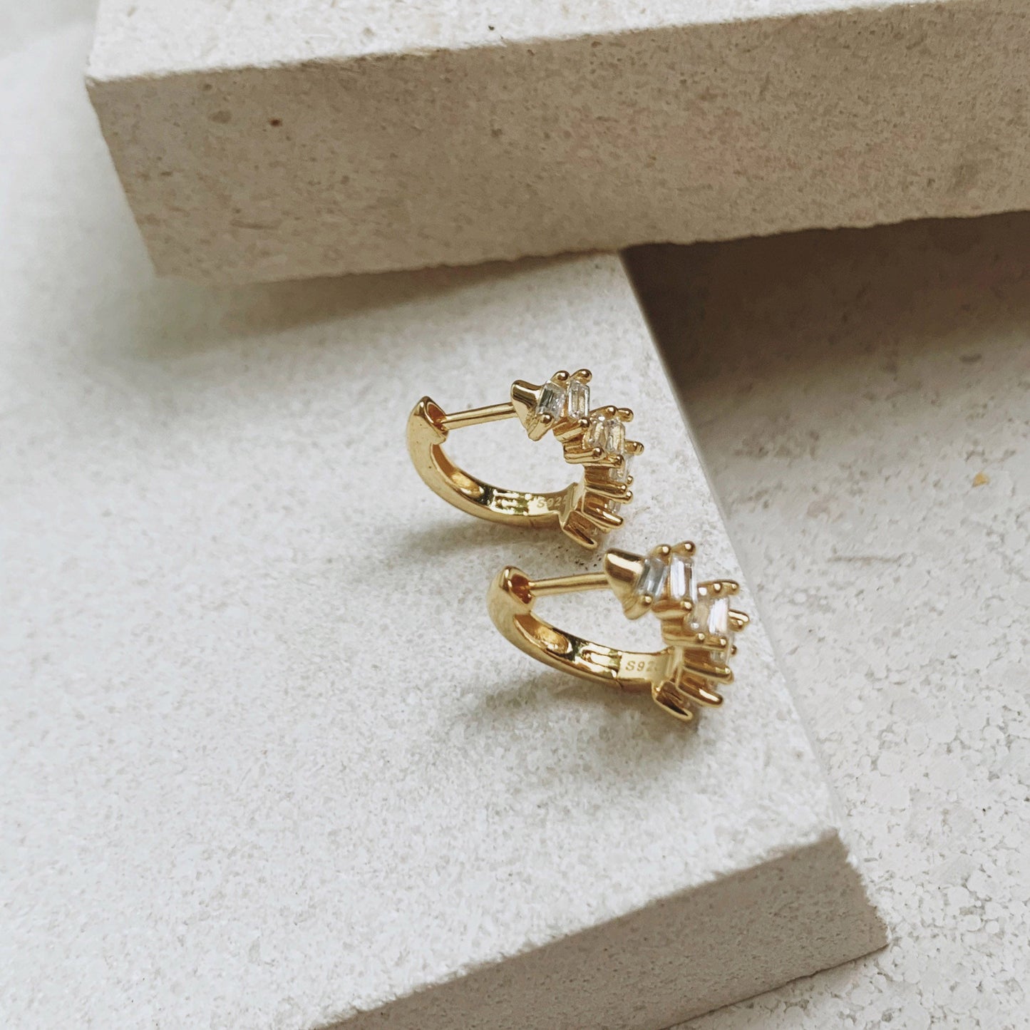 0.45 TCW Baguette Lab-Grown Diamond Gold Hoop Earrings 11
