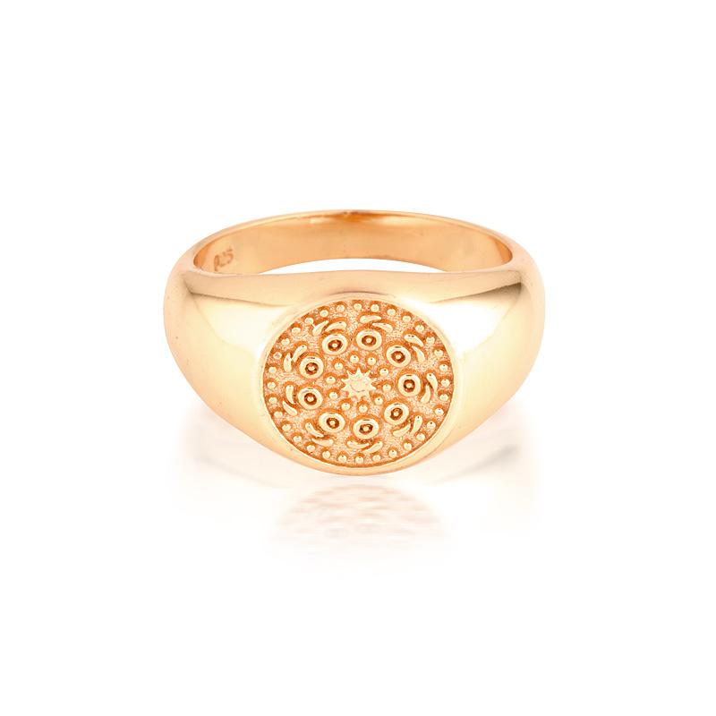 Radiant Rounds: Signet Ring 17