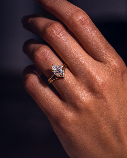 V-Shaped Classic Curved Wedding Band