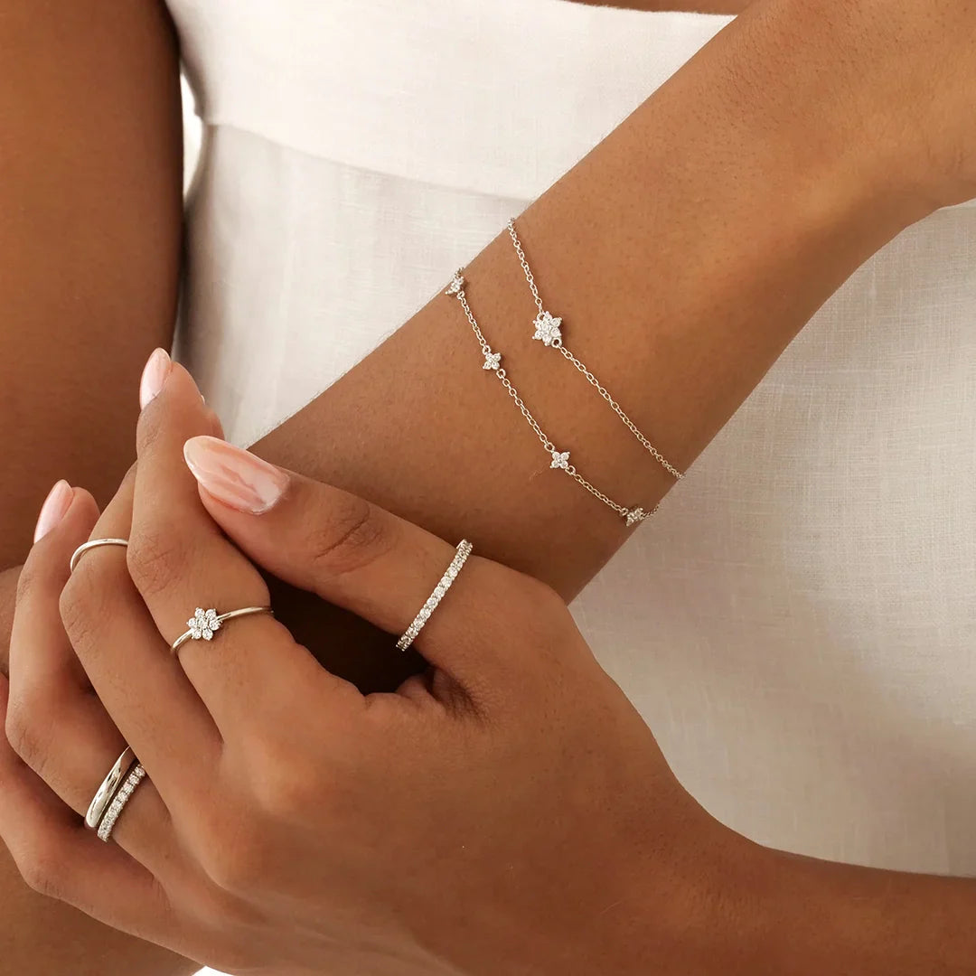 Elegant 0.05 TCW Lab-Grown Diamond Floral Bracelet 2