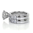 Load image into Gallery viewer, Radiant 3.0 CT Round Lab Grown Diamond Solitaire Bridal Set
