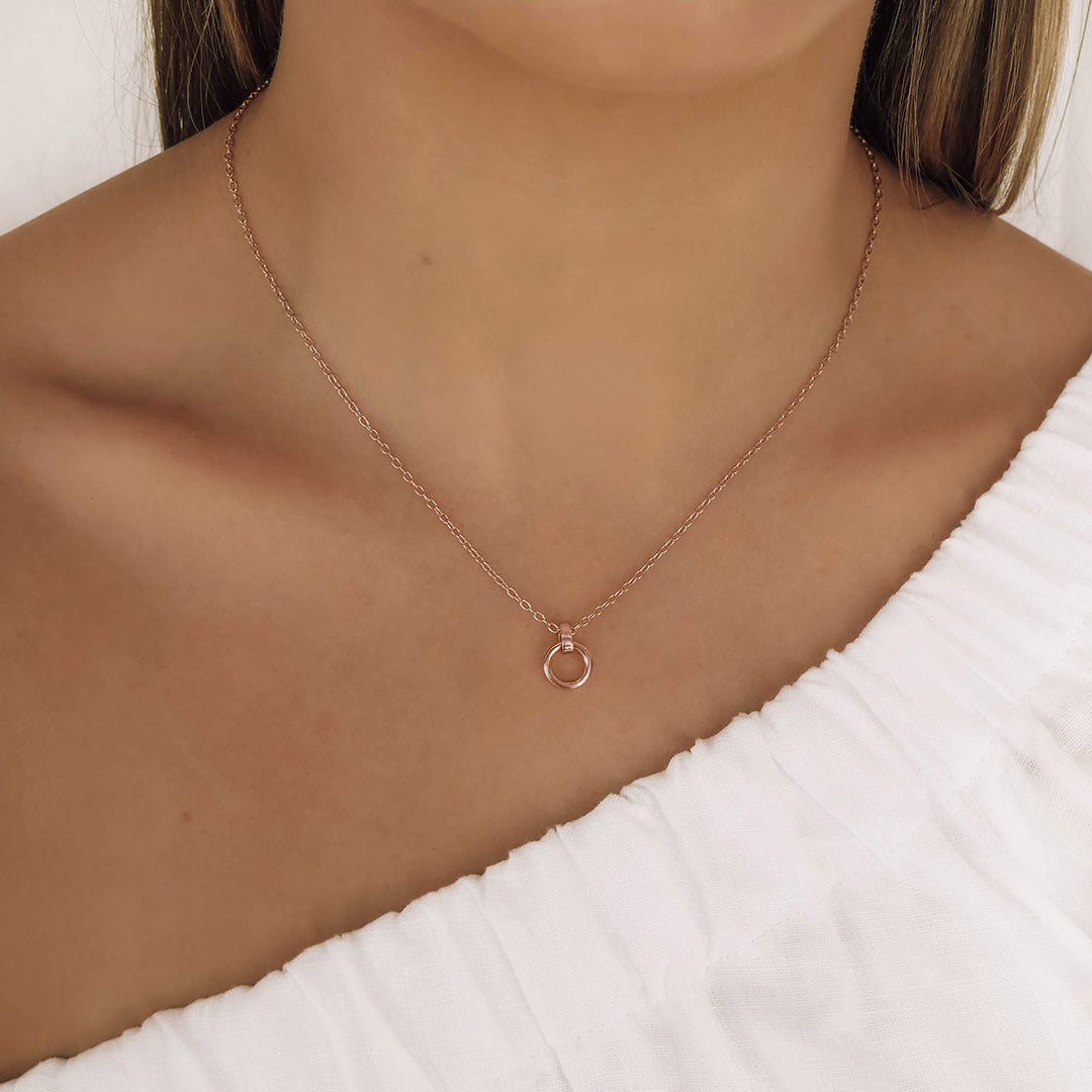 Eternal Elegance Gold Circle Pendant Necklace 6