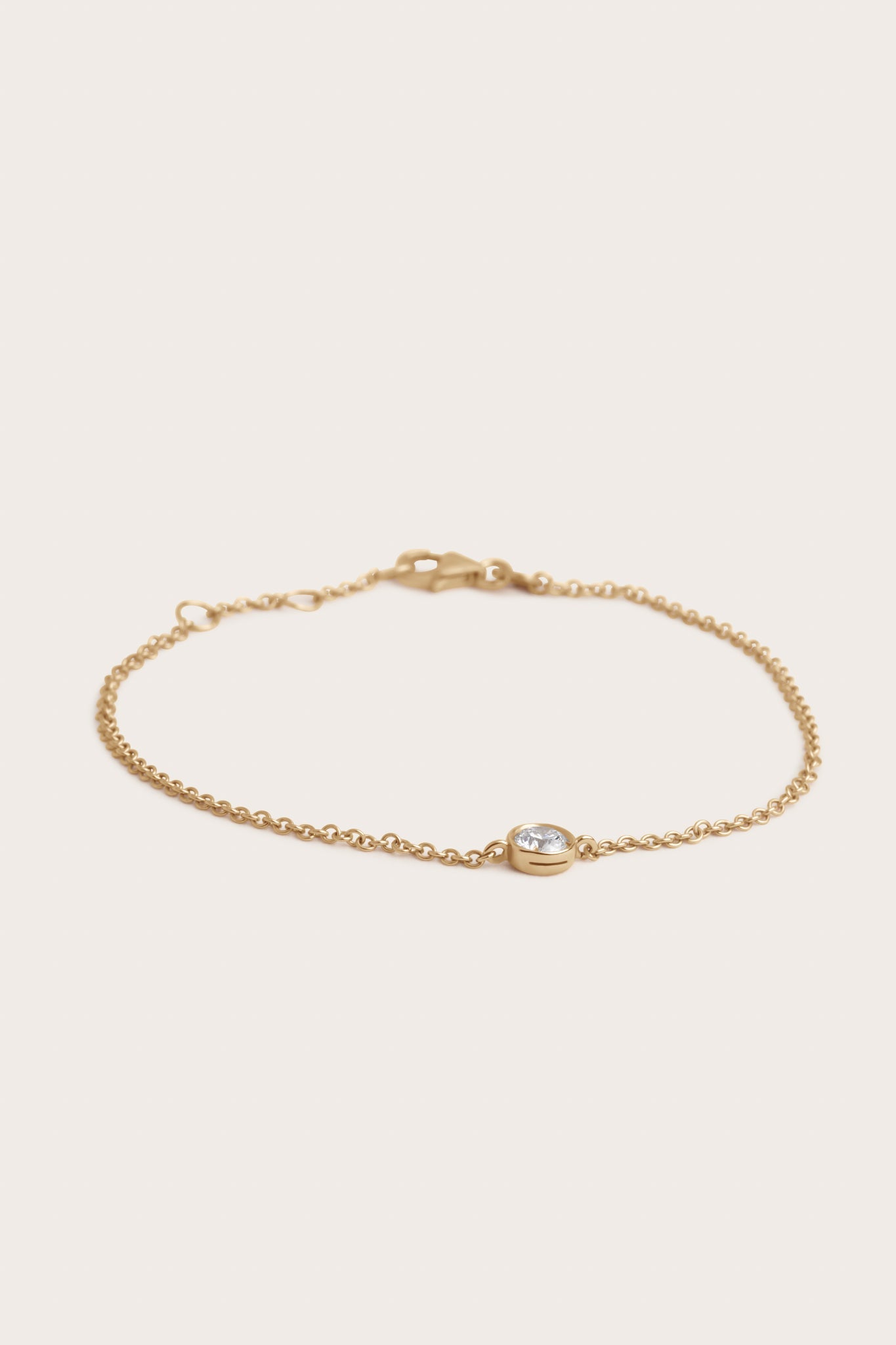 Solitaire Bezel-1.0 CT Oval Lab Grown Diamond Bracelets