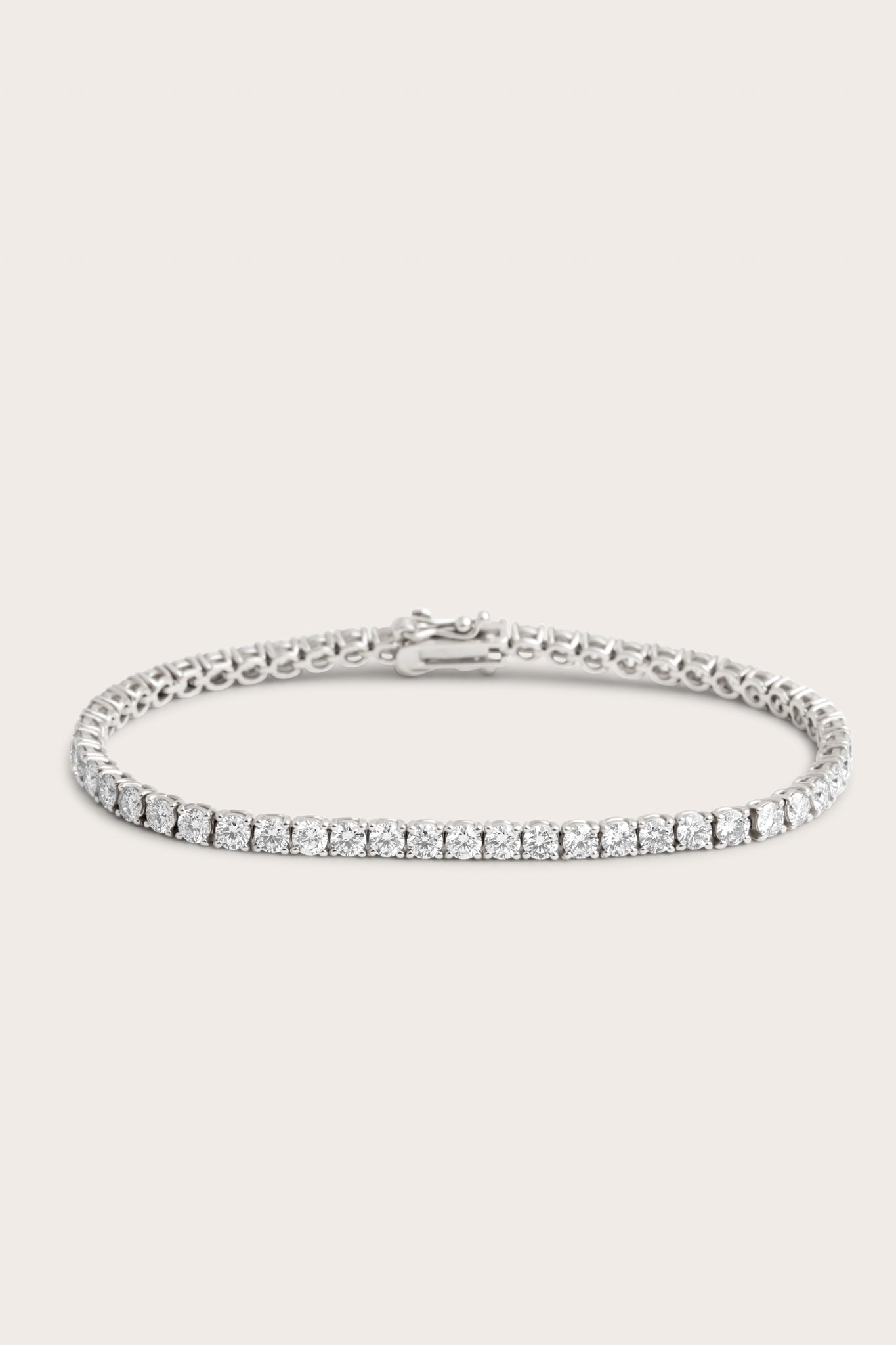 Solitaire Bezel-1.0 CT Oval Lab Grown Diamond Bracelets
