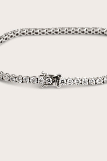 Solitaire Bezel-1.0 CT Oval Lab Grown Diamond Bracelets
