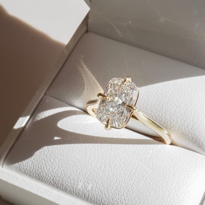 Solitaire-Oval Lab Grown Diamond Engagement Ring