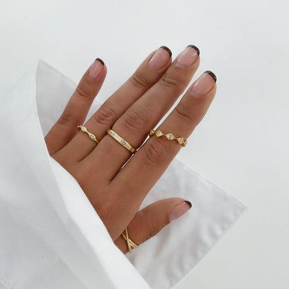 Gold Flush Setting Wedding Band with 0.10 TCW Round Lab-Grown Diamonds 4