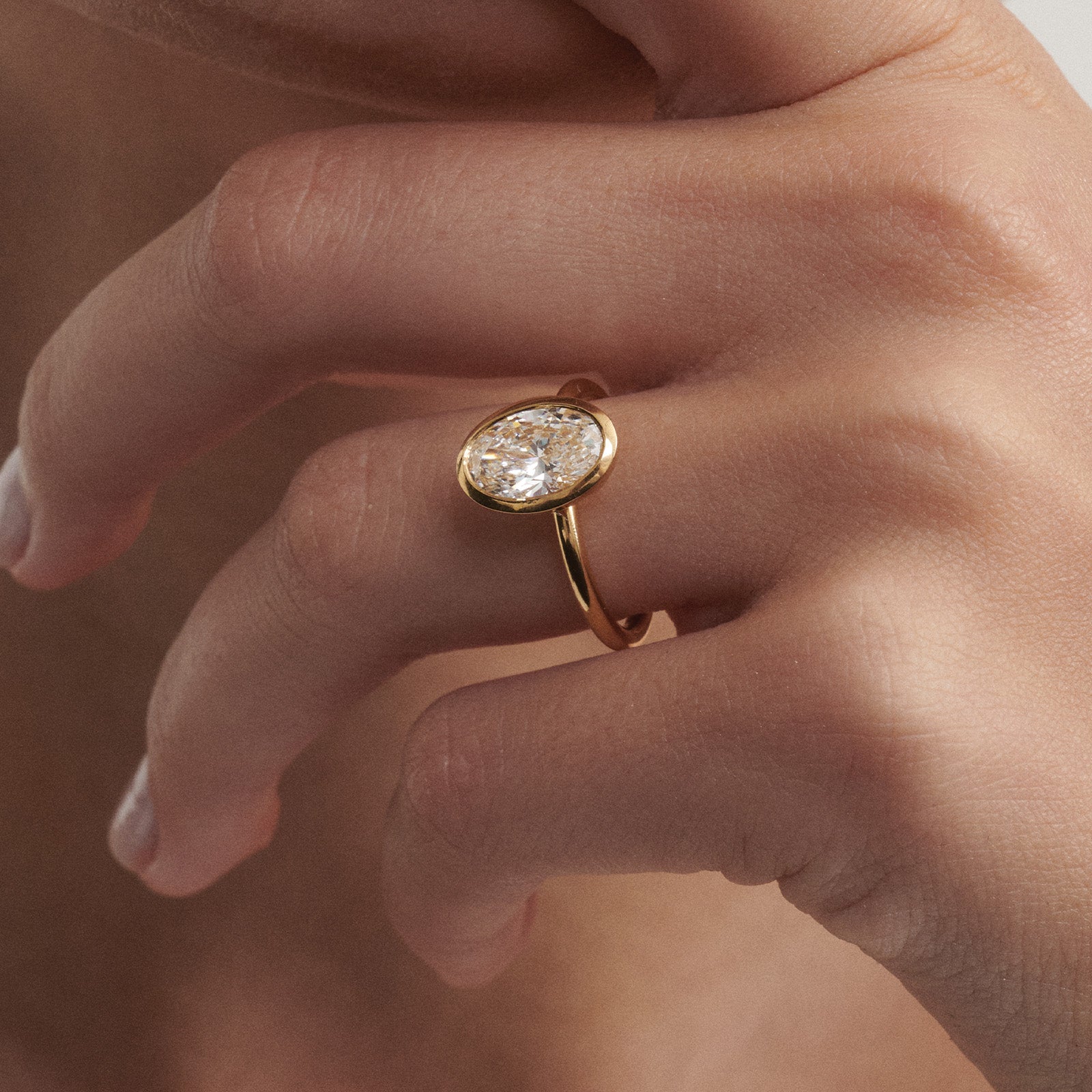 Solitaire-Oval Lab Grown Diamond Engagement Ring