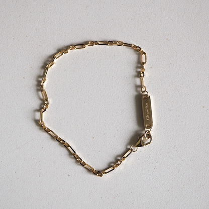 Elegant Gold Paper Clip Chain Bracelet 3