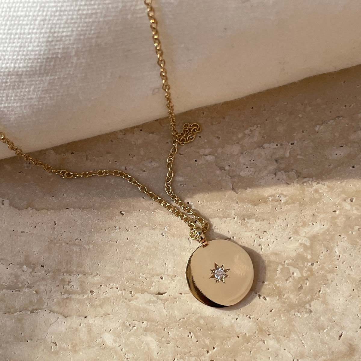 Elegant 0.20 TCW Round Lab Grown Diamond Medallion Pendant Necklace 2