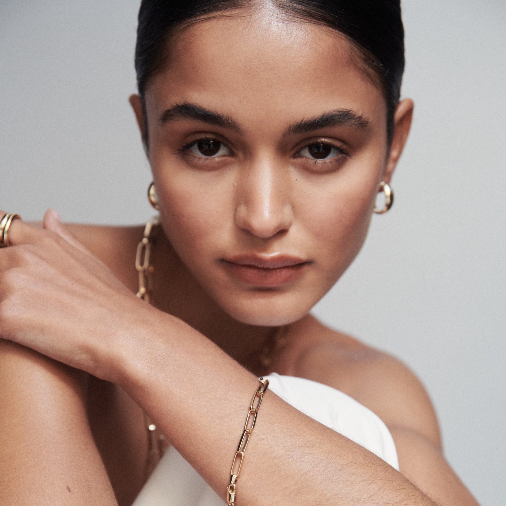 Elegant Gold Paper Link Chain Bracelet 4