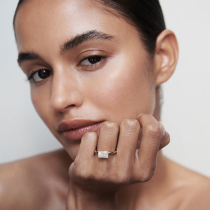 Solitaire-Oval Lab Grown Diamond Engagement Ring