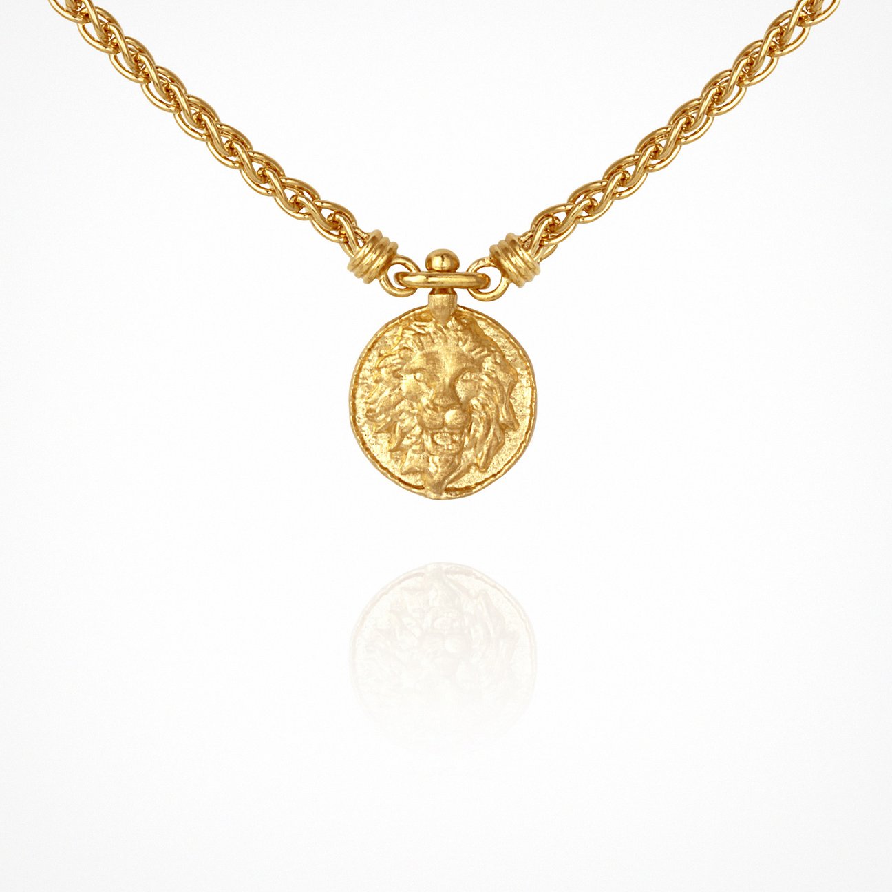Lion Patterned Gold Pendant Necklace 1