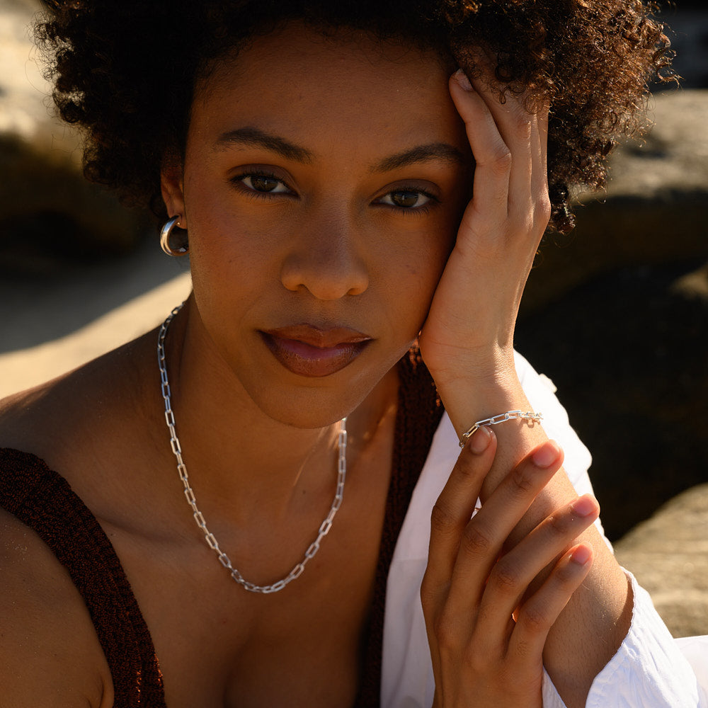 Elegance in 18K Gold: Paperclip Chain Necklace 5