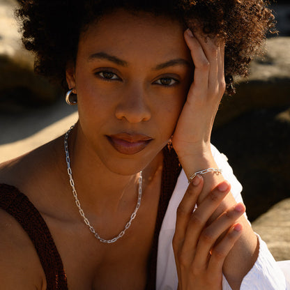 Elegance in 18K Gold: Paperclip Chain Necklace 5