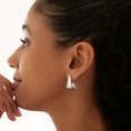 Load image into Gallery viewer, Elegant Gold Teardrop Earrings
