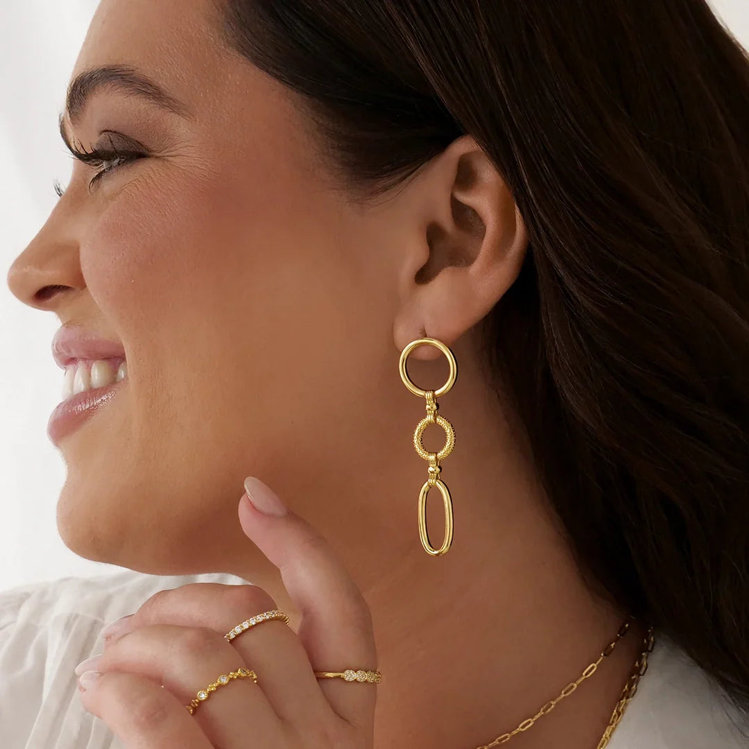 Glamorous Dual-Shaped Drop Earrings in Sleek Silver Finish 4
