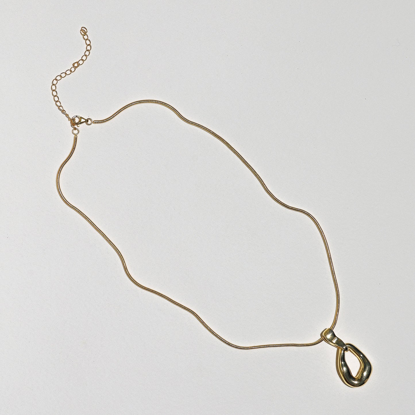 Golden Elegance Drop Pendant Necklace 3