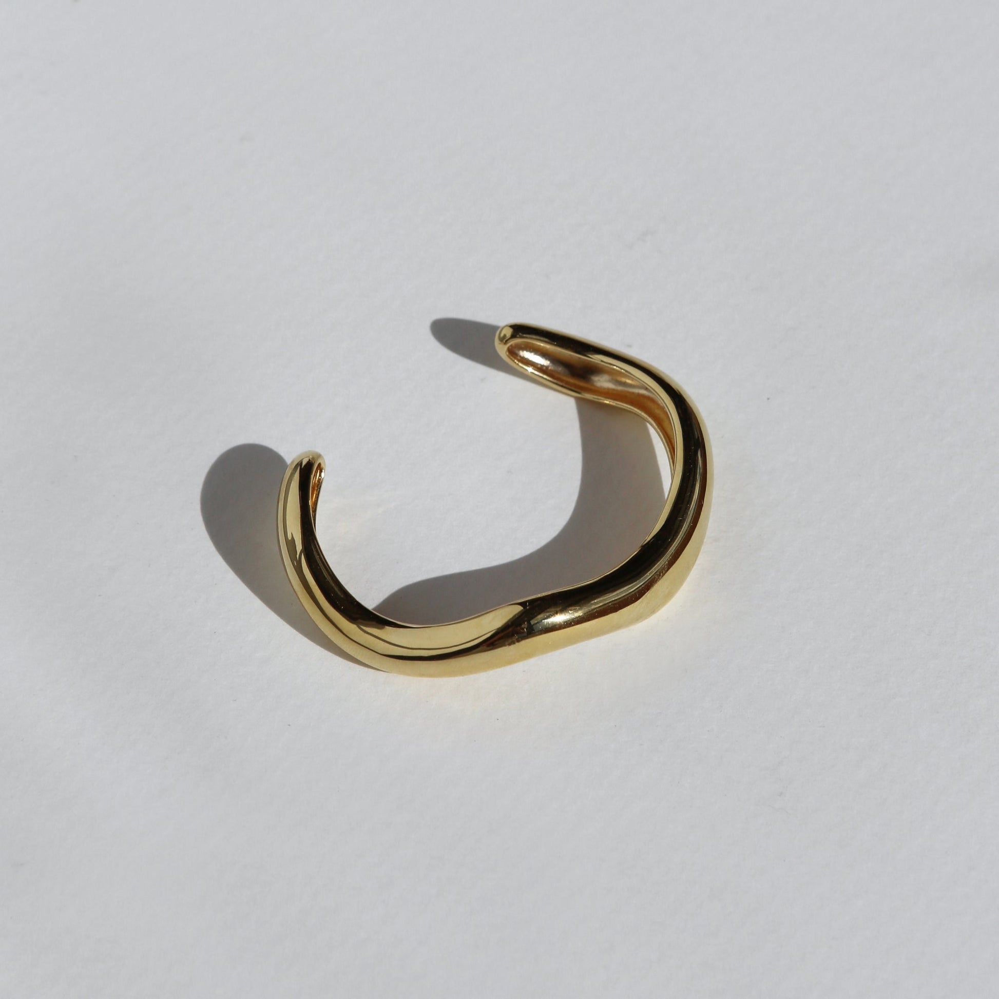 Elegant Wave Gold Bangle Bracelet 6