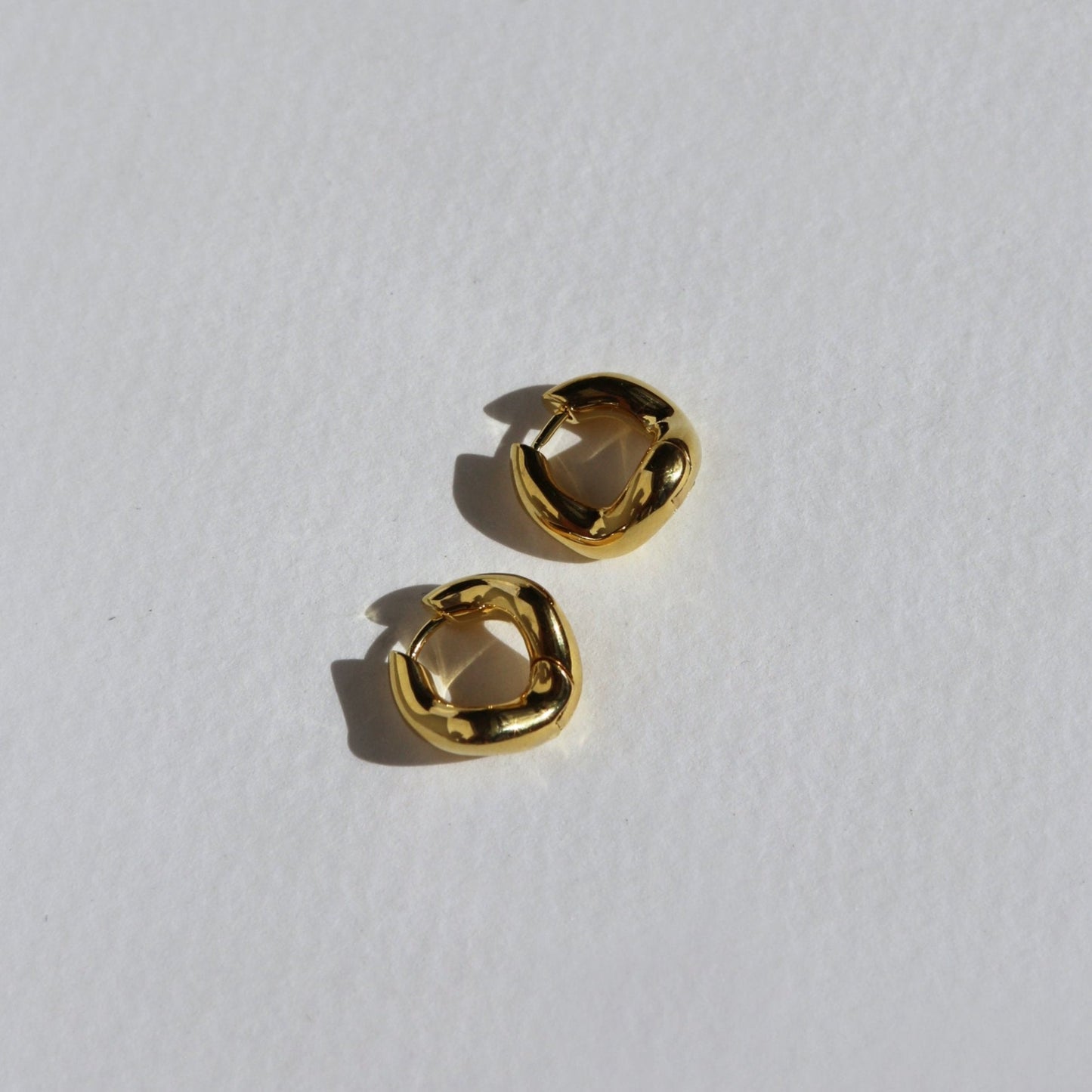 Golden Ripple Wave Hoop Earrings 3