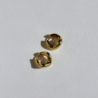 Golden Ripple Wave Hoop Earrings 3