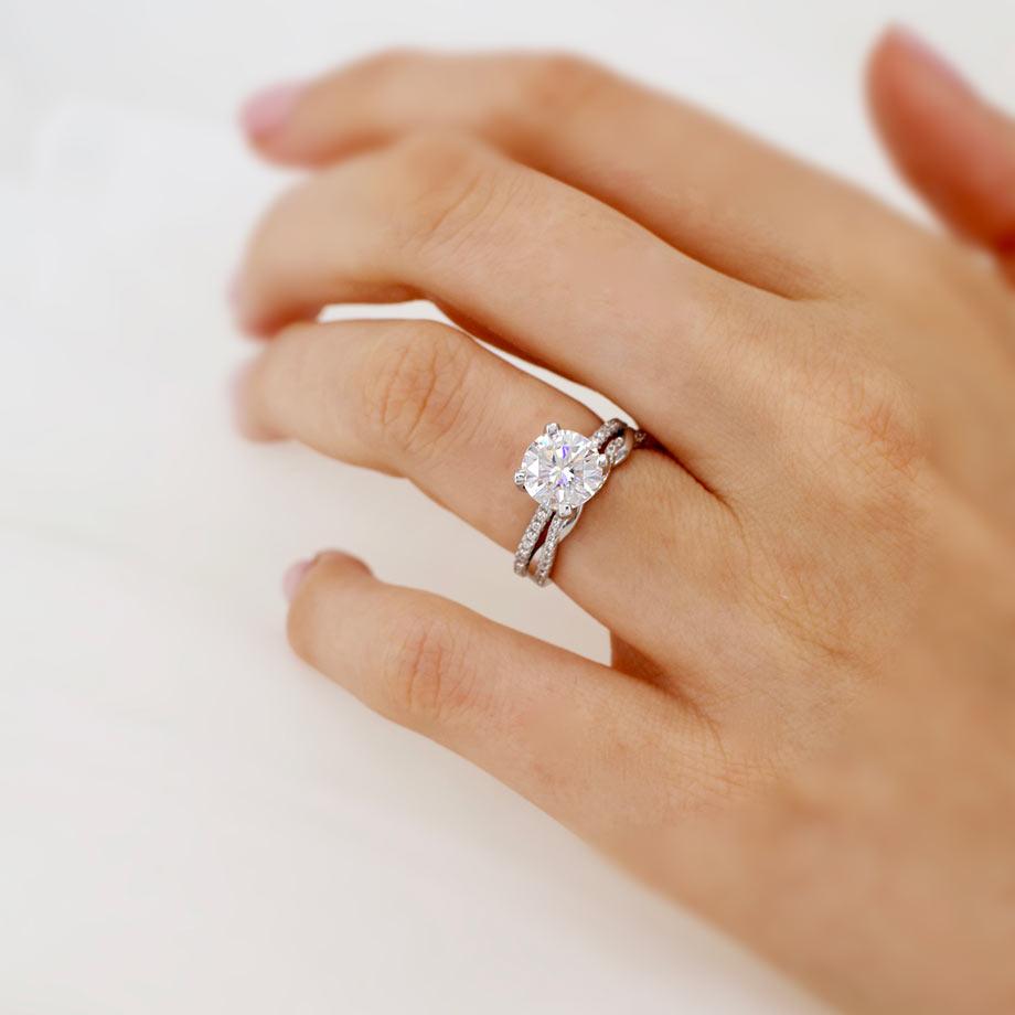 Dazzling 1.0 CT Round Lab-Grown Diamond Pave Engagement Ring 5