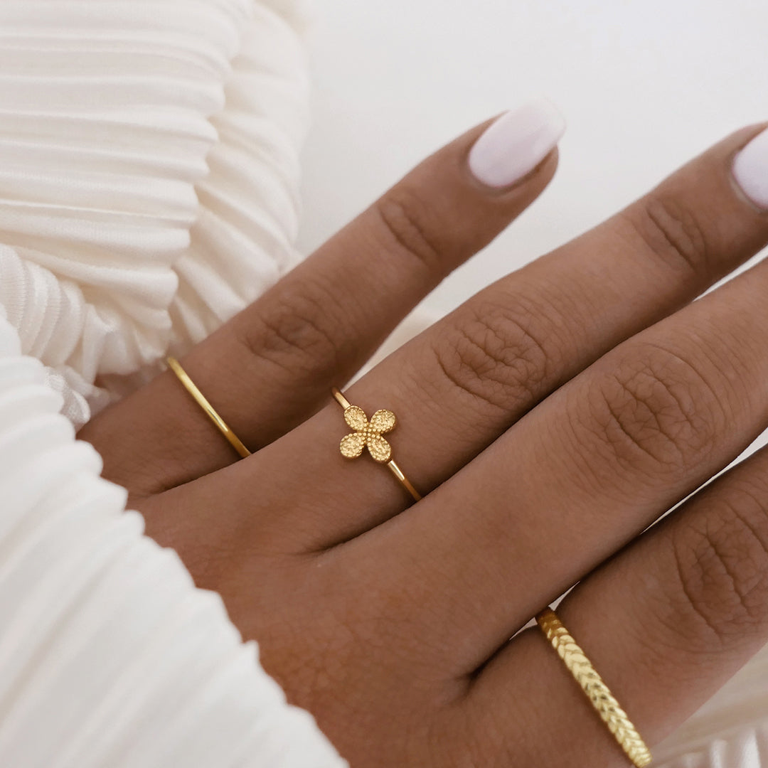 Delicate Bloom Floral Wedding Band 8