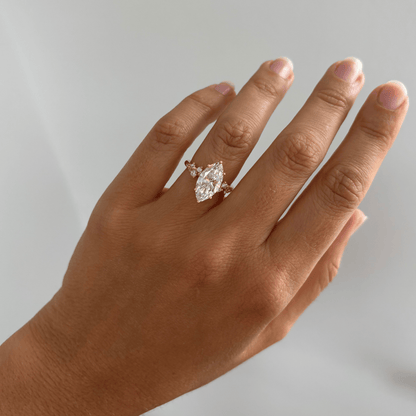 Solitaire-Oval Lab Grown Diamond Engagement Ring